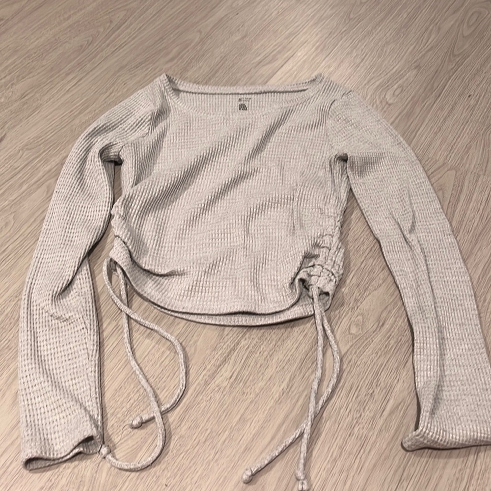 Woman’s long sleeve shirts
